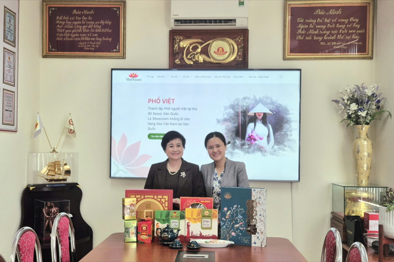 Phố Việt làm việc với Ban Giám đốc Công ty Bánh mứt kẹo Bảo Minh