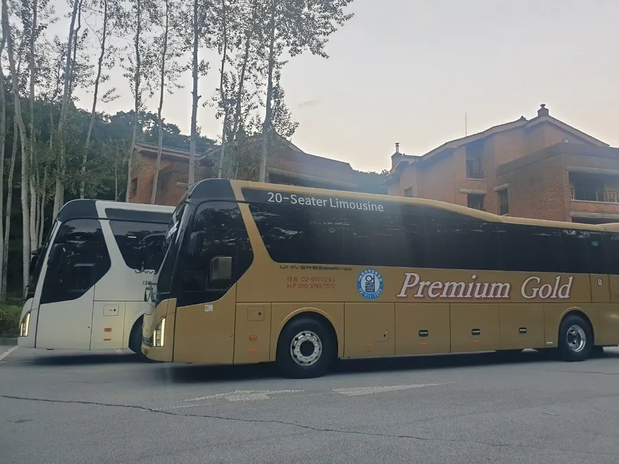 Primier Bus