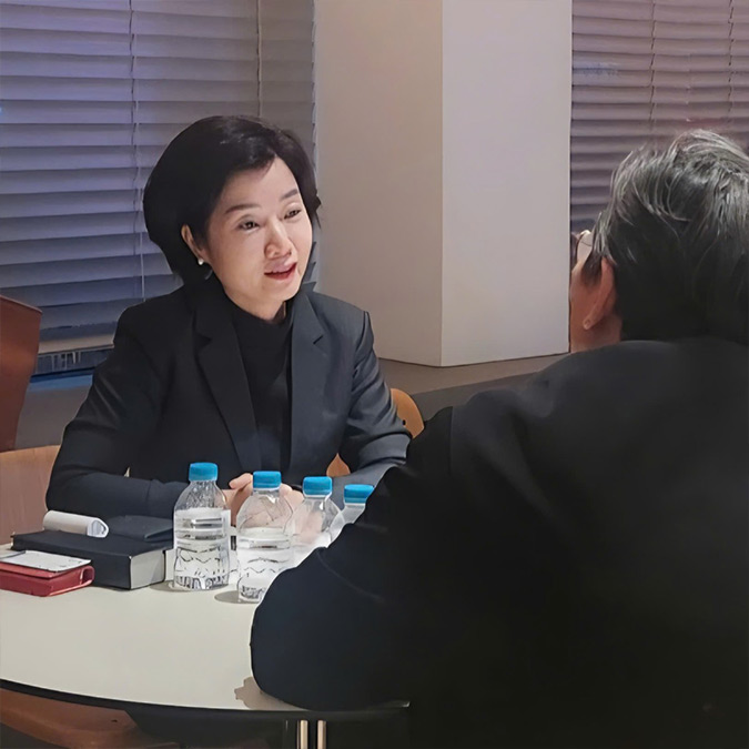 Tư vấn cho khách Hàn Quốc quan tâm BĐS Kangnam