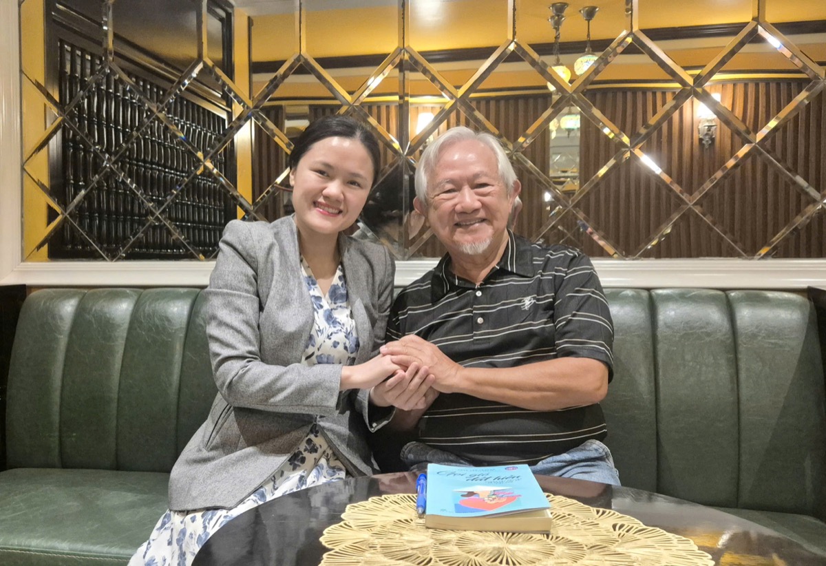 dai dien pho viet va gs phan van truong 1